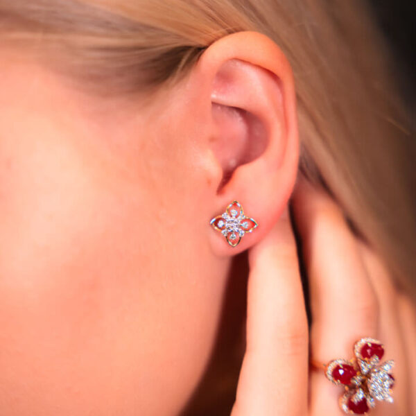 (Diamond) Floral Diamond Earring