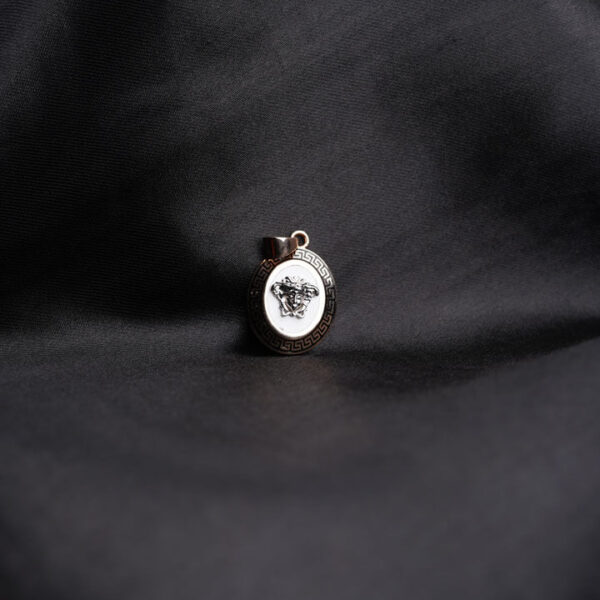 Medusa Sovereign pendant