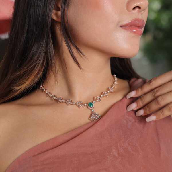 Oasis Spark Emerald Necklace