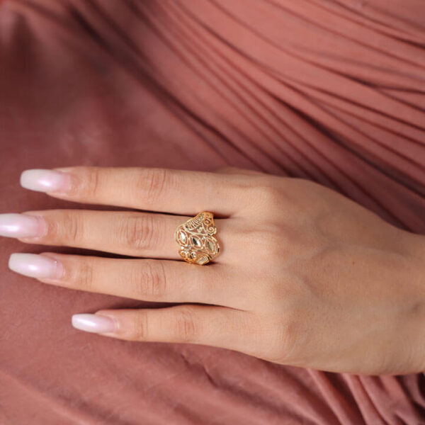 Open Filigree Gold Ring