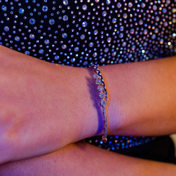 Round Crystal Tennis Bracelet