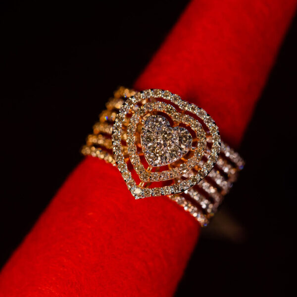 Velora Heartline Bracelet_