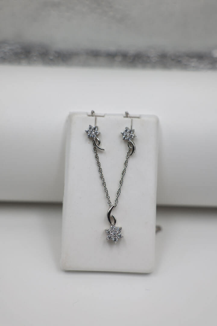 Floral Silver Pendant