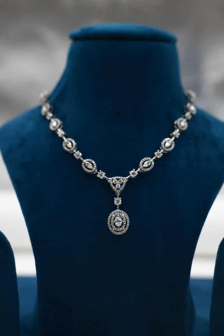 Oval Pendant Necklace