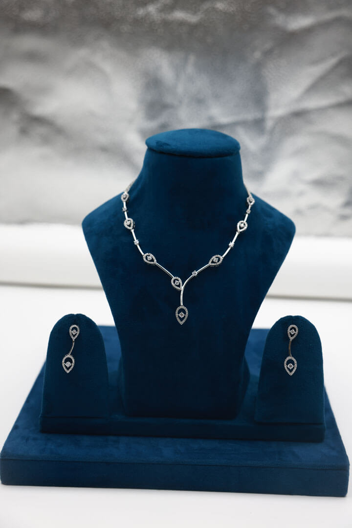 Teardrop Silver Necklace Set